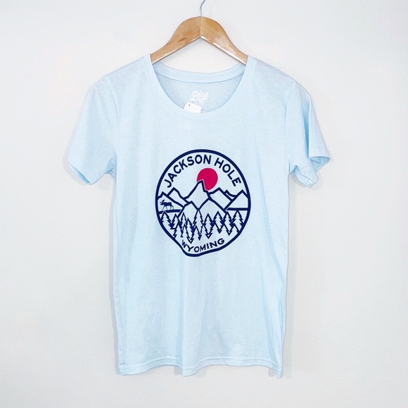 Blue 84 Tops - JACKSON HOLE Wyoming Graphic Blue T-shirt Size Small NWT
